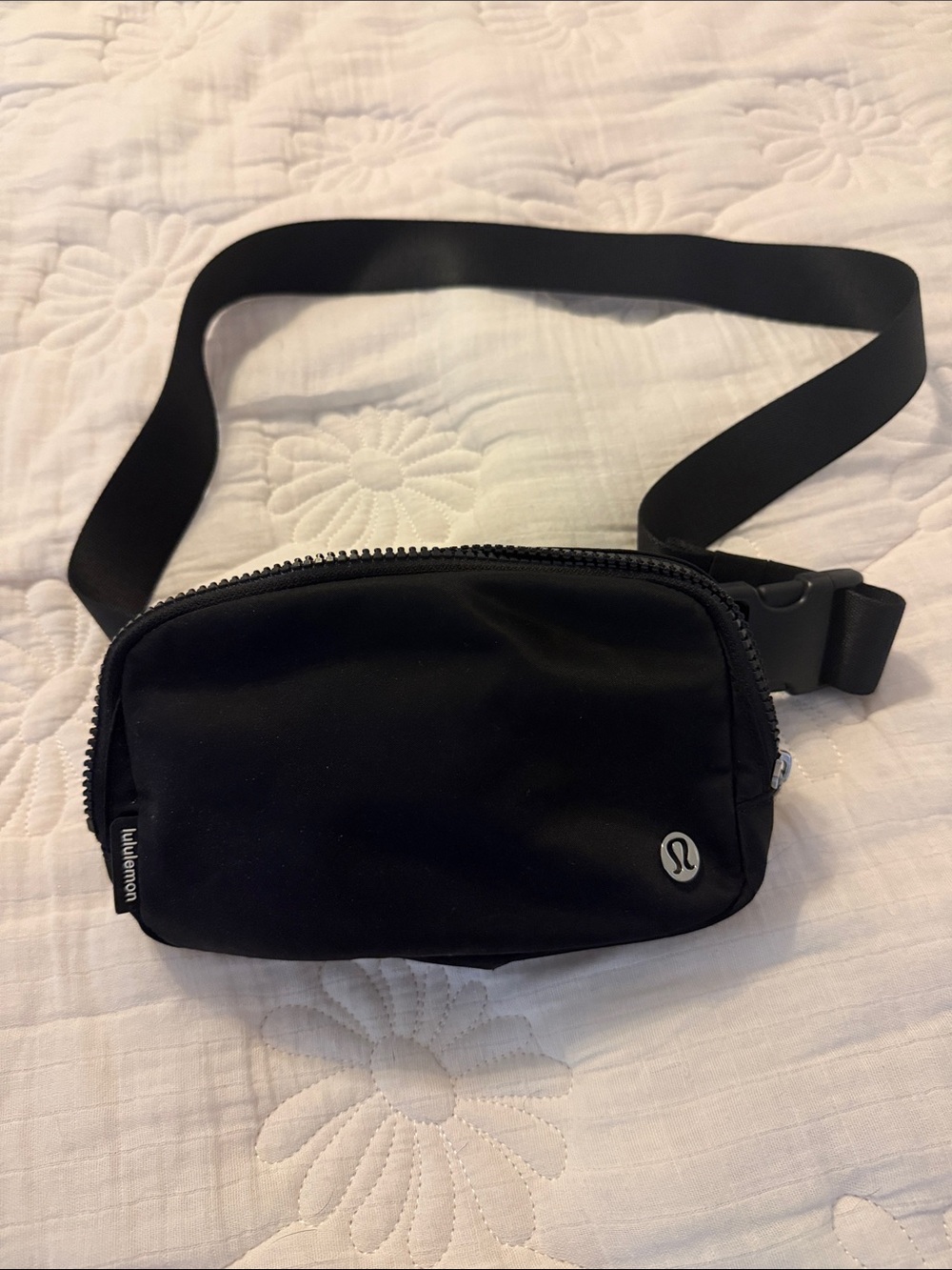 lululemon athletica Black Men's Waist Belt Bag